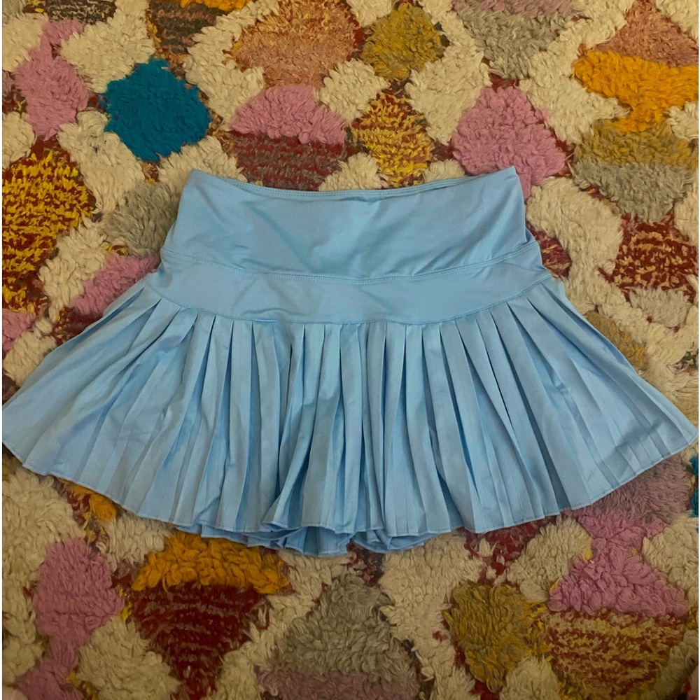 Gold Hinge Pleated Tennis Skirt in Baby Blue